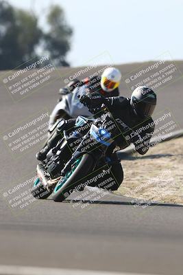 media/Nov-02-2025-Lets Ride (Sun) [[f7a3caa734]]/B Group/1220pm (Turn 2 Outside)/